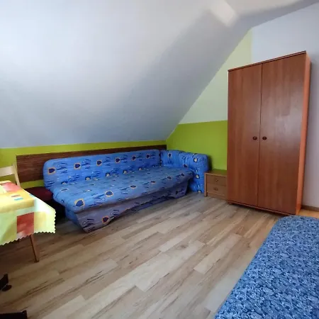 Dom wakacyjny Całoroczny Pod Sosnami *