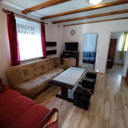 Całoroczny Pod Sosnami